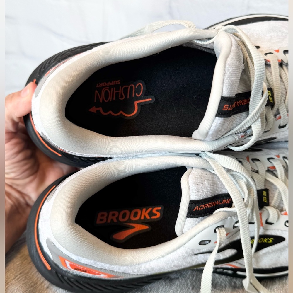 Brooks Adrenaline GTS 23 running shoes Men’s 8.5 - Picture 10 of 14